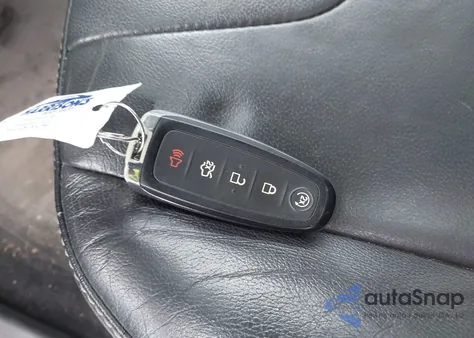 2014 Ford Focus Titanium from USA, damaged, VIN 1FADP3N28EL159451